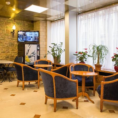 Hotel Fiat Paris Bagian luar foto