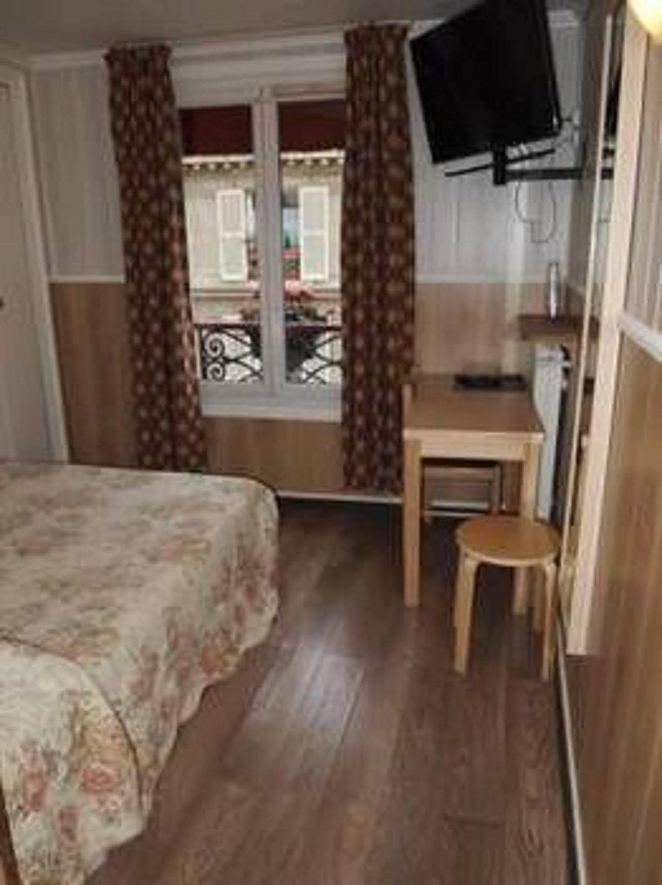 Hotel Fiat Paris Bagian luar foto